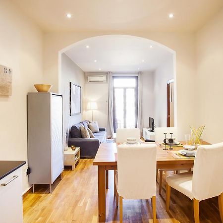 Apartments Barcelona & Home Deco Viladomat Esterno foto